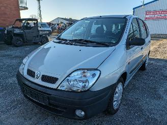 Renault Scenic 1.4 16V picture 9