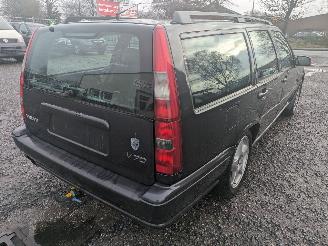 Volvo V-70 2.4 picture 7