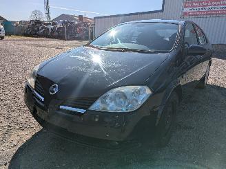 Damaged car Nissan Primera 2.0 2004/9