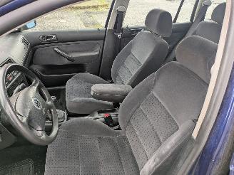 Volkswagen Golf  picture 8