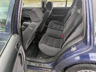 Volkswagen Golf  picture 6