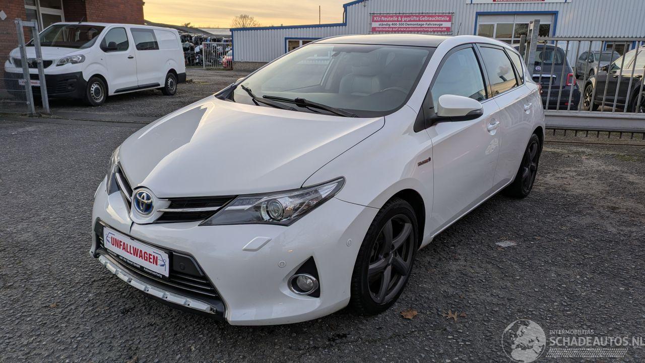 Toyota Auris Touring Sports 1.8 Hybrid Automatik