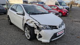 Toyota Auris Touring Sports 1.8 Hybrid Automatik picture 3