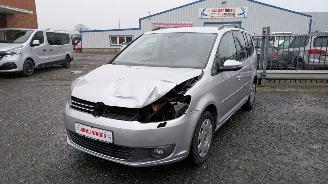 Avarii autoturisme Volkswagen Touran 1.6 TDI 2011/3