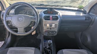 Opel Corsa 1.2 picture 11
