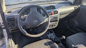Opel Corsa 1.2 picture 11