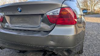 BMW 3-serie 320i picture 19