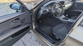 BMW 3-serie 320i picture 9