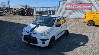 Salvage car Hyundai I-10 HW 2010/2