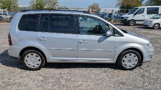 Volkswagen Touran  picture 4