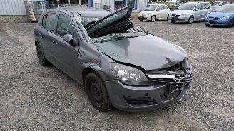Opel Astra  picture 3