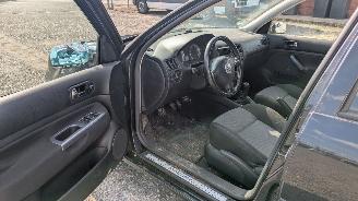 Volkswagen Golf 1.6 picture 9