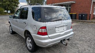 Mercedes ML 163 picture 7