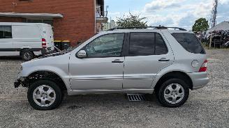 Mercedes ML 163 picture 8