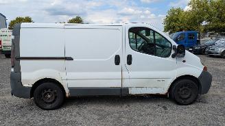 Renault Trafic 1.9 dCi picture 4