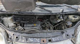Renault Trafic 1.9 dCi picture 13