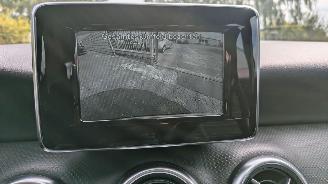 Mercedes A-klasse 180d 7G-DCT picture 17
