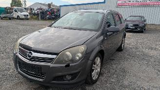 Auto da rottamare Opel Astra 1.7 CDTI 2010/3