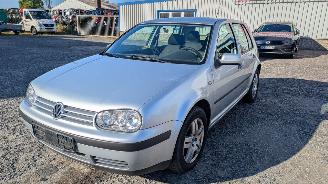 disassembly passenger cars Volkswagen Golf 1.4 2002/3