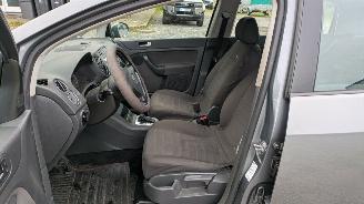 Volkswagen Golf Plus 1.9 TDI picture 12