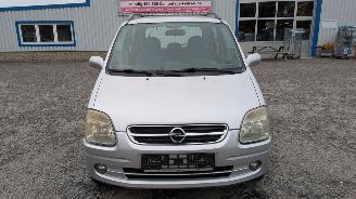 Opel Agila 1.2 picture 2