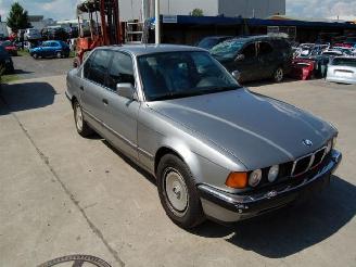 Uttjänta bilar auto BMW 7-serie E32 Grijs Sloop Onderdelen Motorkap Deur Bumper 1989/5