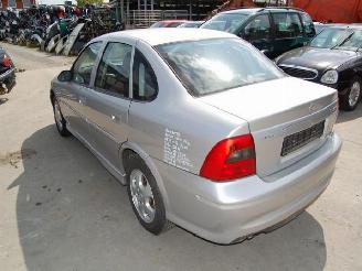 Opel Vectra b picture 4