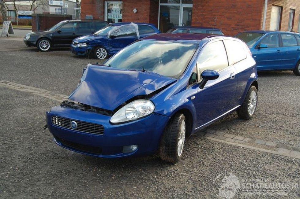 Fiat Grande Punto Blau 599/A Slooponderdelen Deur Achterklep Achterbumper