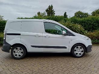 Ford Transit Courier Van 1.5 tdci Trend airco picture 18