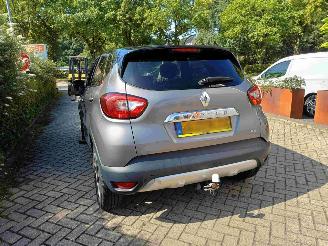 Renault Captur 1.2 TCe Helly Hansen AUTOMAAT picture 16