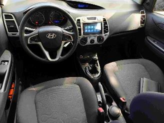 Hyundai I-20 1.2i i-Drive picture 8