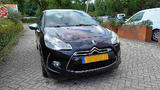 Citroën DS3 1.6 e-HDi So Chic picture 15