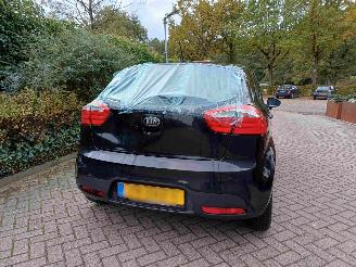 Kia Rio 1.2 CVVT Design Edition 5drs picture 17
