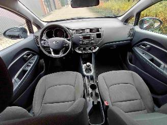 Kia Rio 1.2 CVVT Design Edition 5drs picture 6