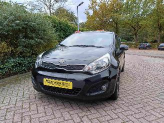 Kia Rio 1.2 CVVT Design Edition 5drs picture 19