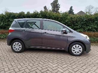 Toyota Verso S 1.3 VVT-i Aspiration picture 15