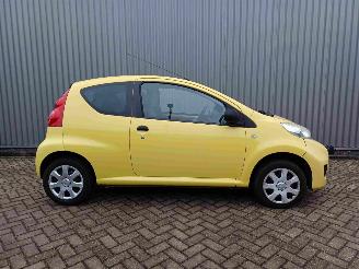 Peugeot 107 1.0-12V XR picture 12