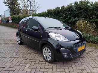 uszkodzony samochody osobowe Peugeot 107 1.0 Envy 5drs airco 2012/9