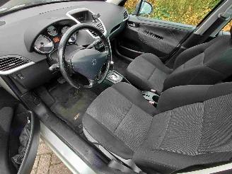 Peugeot 207 SW 1.6 VTi X-line automaat picture 7