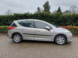 Peugeot 207 SW 1.6 VTi X-line automaat picture 14