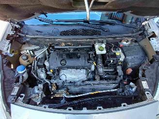 Peugeot Partner Tepee 1.6 VTi Access picture 11