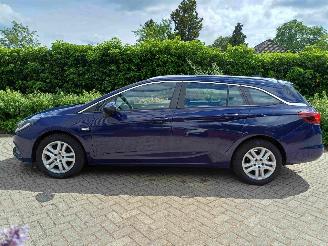Opel Astra Sports Tourer 1.6 CDTI Business+ picture 18