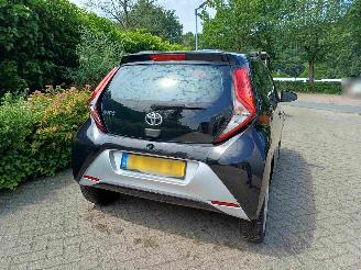 Toyota Aygo 1.0 VVT-i x-play picture 14