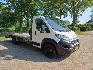 Peugeot Boxer 435 2.0 BlueHDI L4 MAXI oprijwagen / autoambulance picture 3