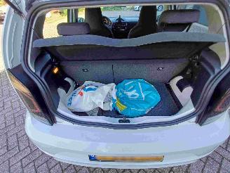 Volkswagen e-Up!  picture 15