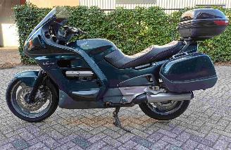 Honda Pan European ST 1100 picture 7