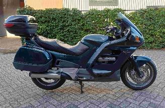 Honda Pan European ST 1100 picture 2