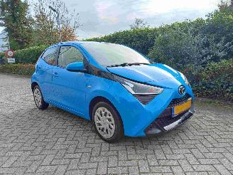 Toyota Aygo 1.0 VVT-i x-play picture 4