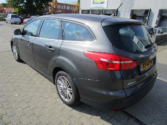 Ford Focus 1.0i 92kW 93000 km picture 5