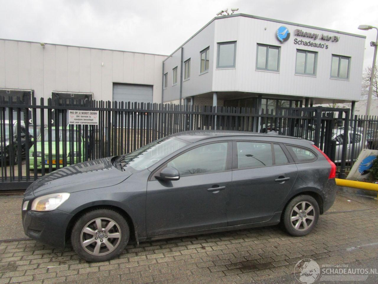 Volvo V-60 2.0 D3 120kW E5 Aut. CLIMA NAVI